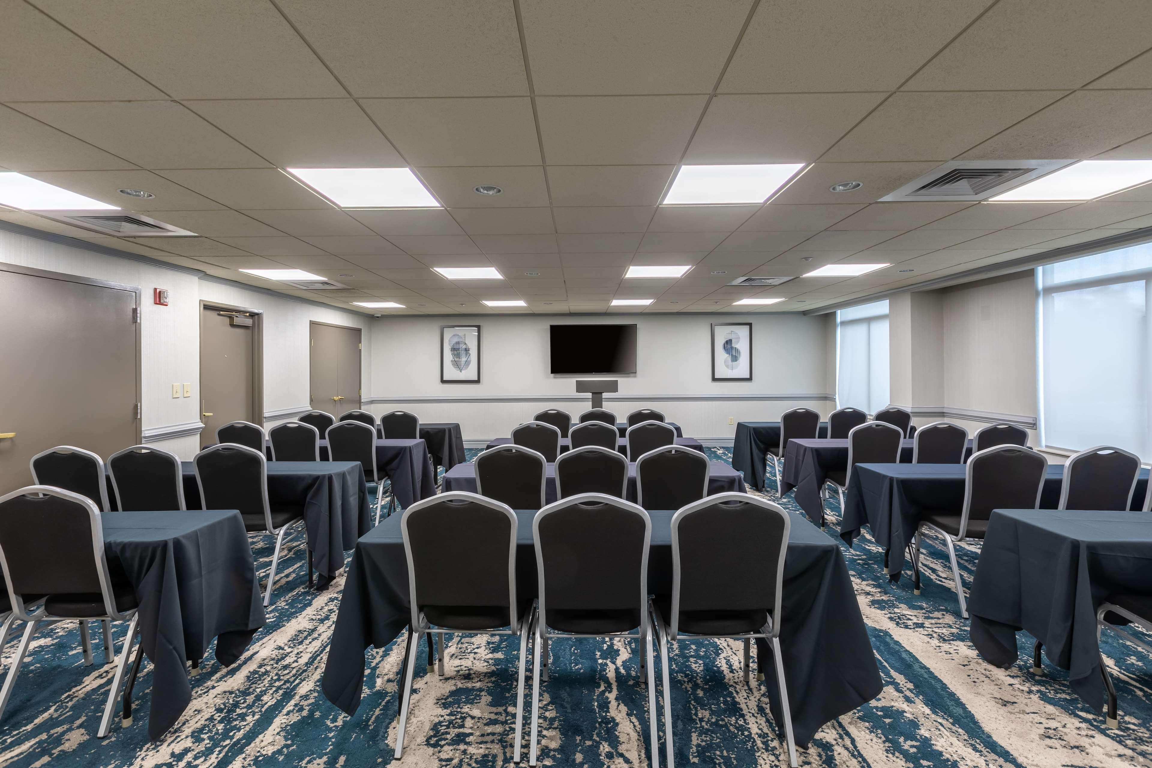 Hotel Wingate By Wyndham Charlotte Mills/speedway 3*