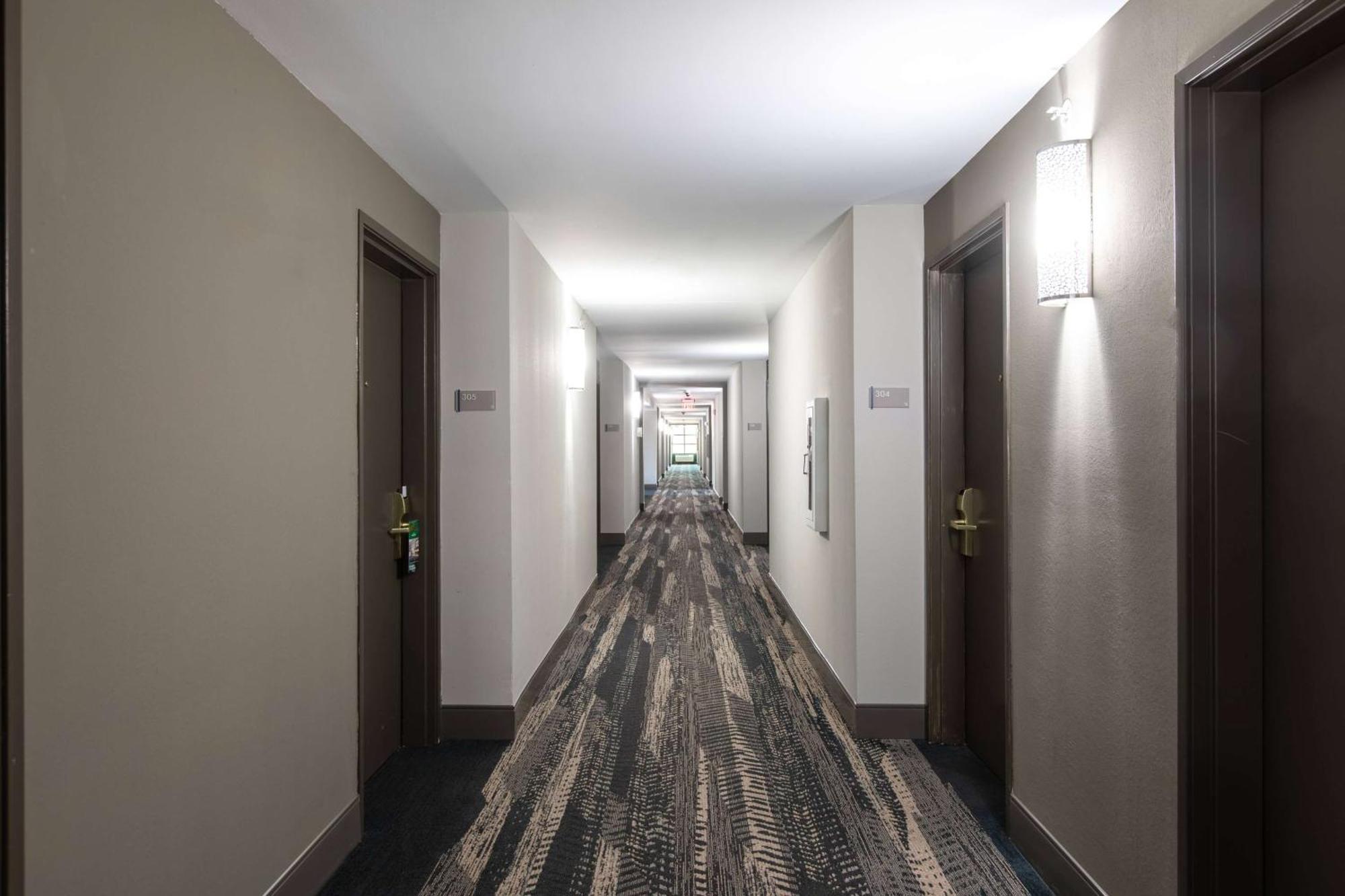 Wingate By Wyndham Charlotte Mills/speedway Hotel Concord